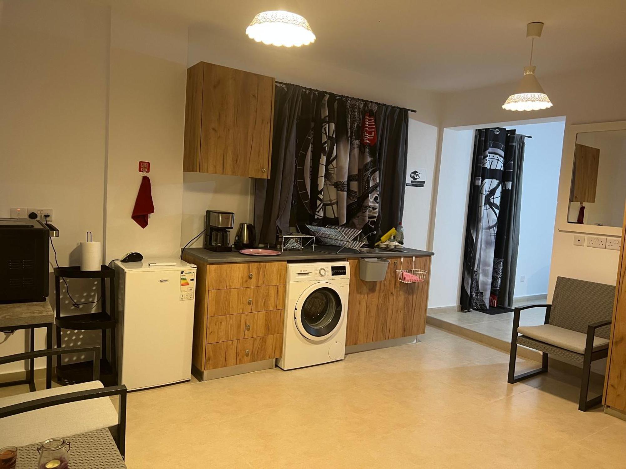 Charalambous Apartment Paphos Exteriör bild