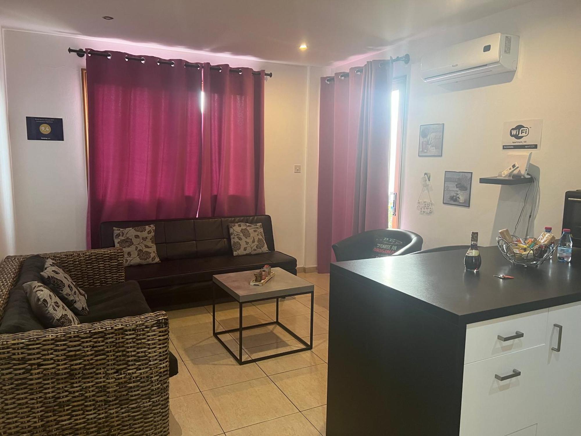 Charalambous Apartment Paphos Exteriör bild