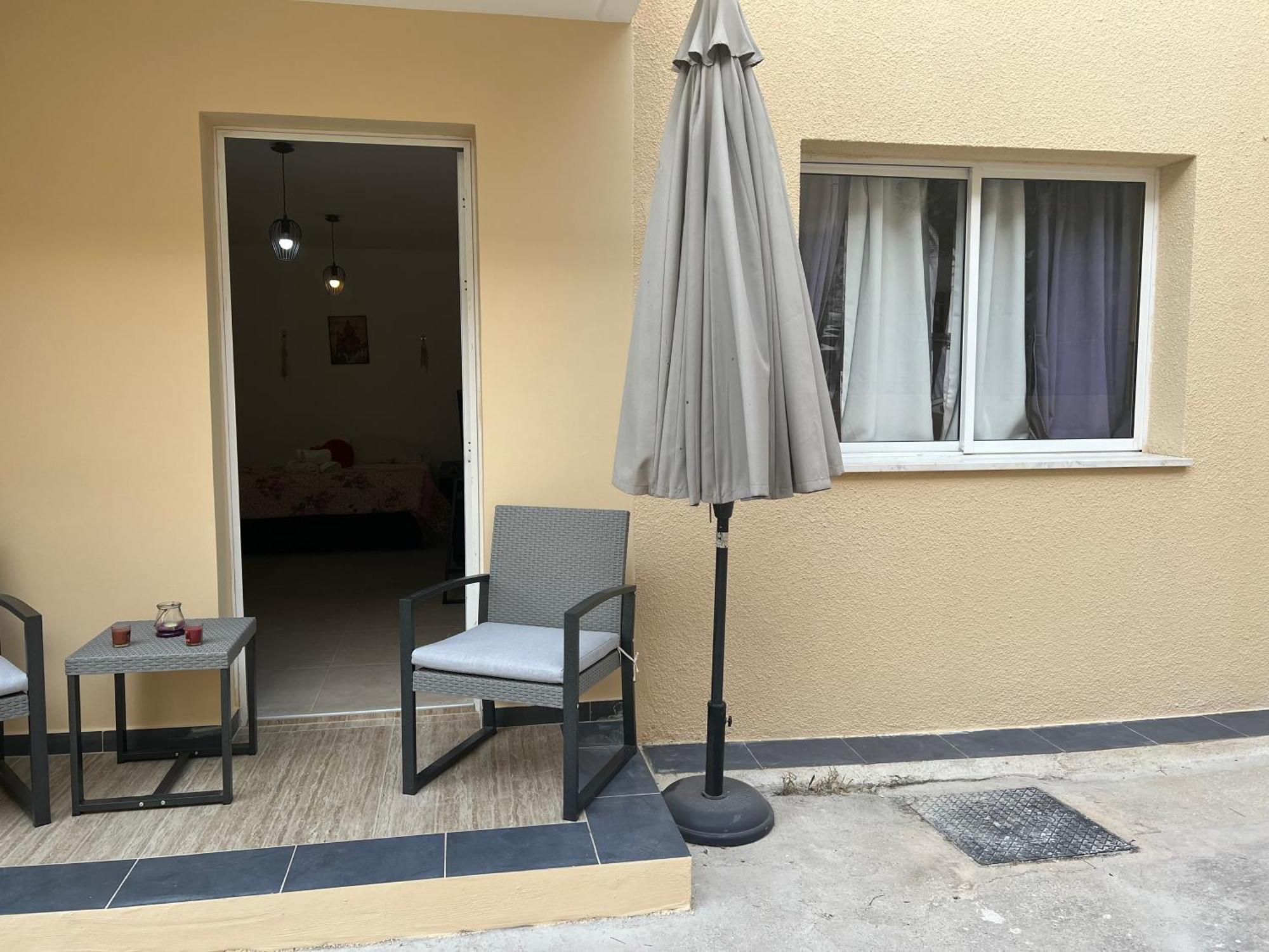 Charalambous Apartment Paphos Exteriör bild