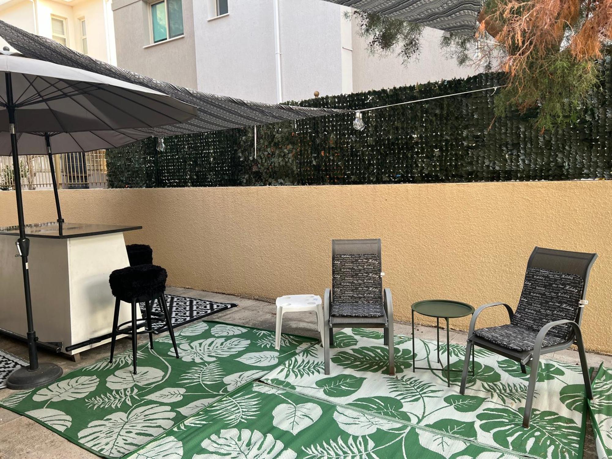 Charalambous Apartment Paphos Exteriör bild